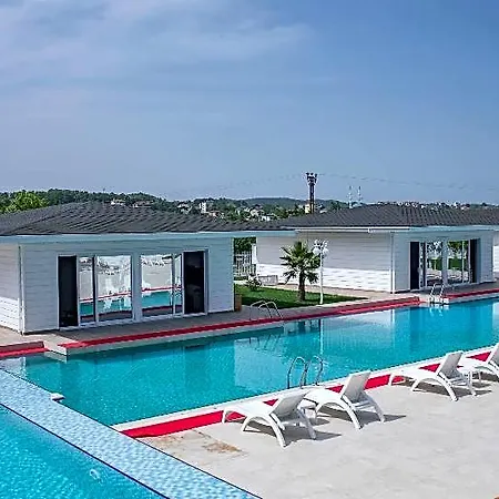 The Oasis & Hotel Çınarcık