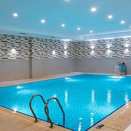 The Oasis & 4*