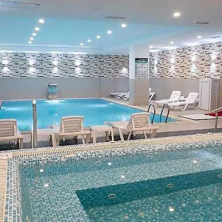 The Oasis & Hotel 4*