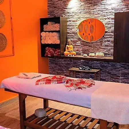 The Oasis & 4* Çınarcık